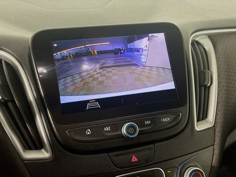 Used 2019 Chevrolet Malibu LS FWD image 19