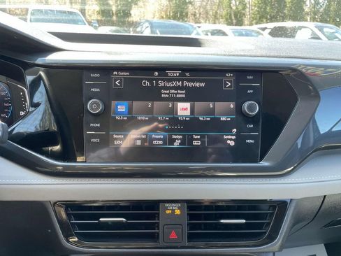 Used 2022 Volkswagen Taos SEL image 27