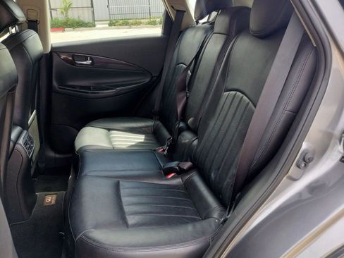 Used 2014 INFINITI QX50 Journey w/ Premium Package image 28