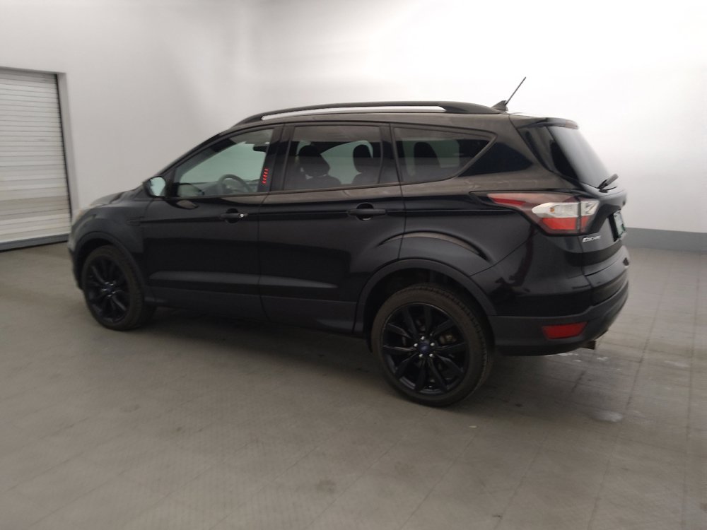 Used 2018 Ford Escape SE w/ SE Sport Appearance Package AWD/4WD image 3