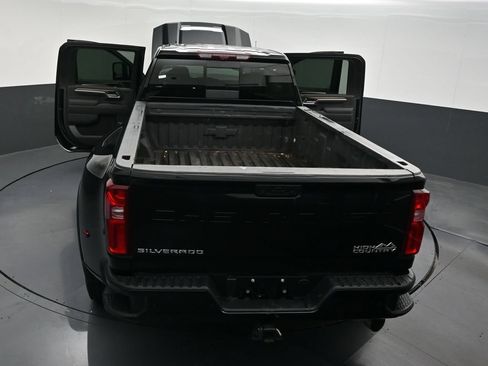 Used 2026 Chevrolet Silverado 3500 High Country w/ High Country Premium Package AWD/4WD image 37