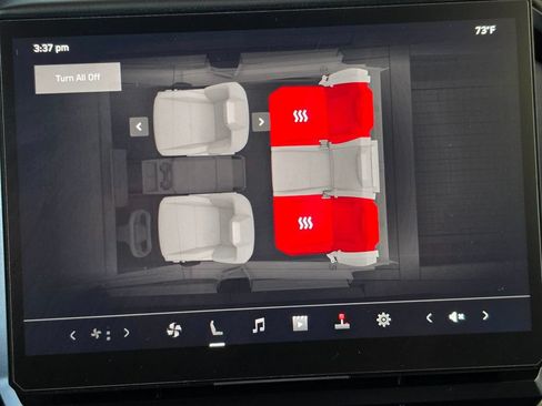 Used 2024 Tesla Cybertruck AWD Crew Cab image 21