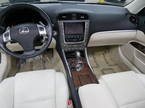 Used 2011 Lexus IS 250C RWD image 12