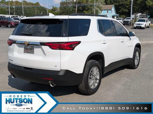 Used 2022 Chevrolet Traverse LT image 6