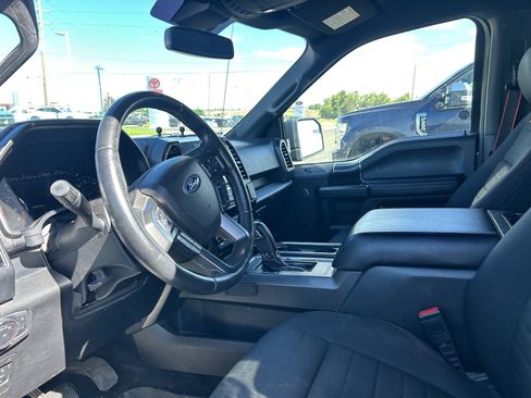 Used 2019 Ford F150 XLT w/ Equipment Group 302A Luxury AWD/4WD image 10