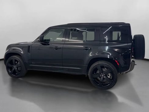Used 2021 Land Rover Defender 110 X-Dynamic SE AWD/4WD image 5