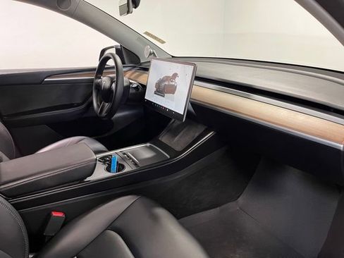 Used 2023 Tesla Model Y Long Range AWD/4WD image 11