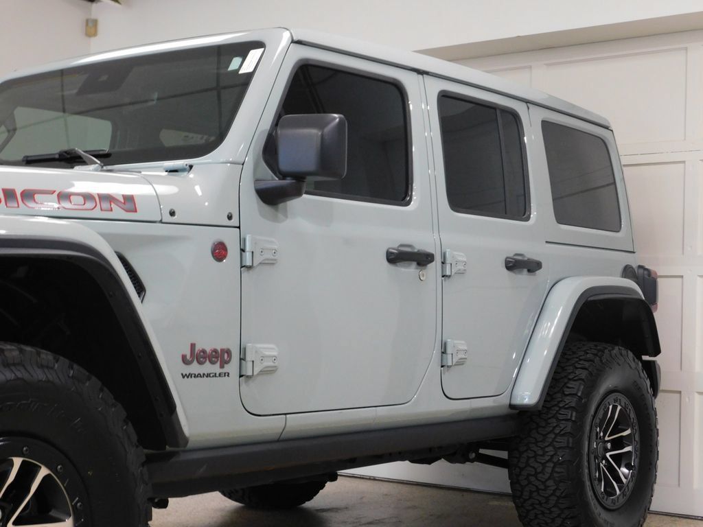 Used 2024 Jeep Wrangler Unlimited Rubicon AWD/4WD image 18