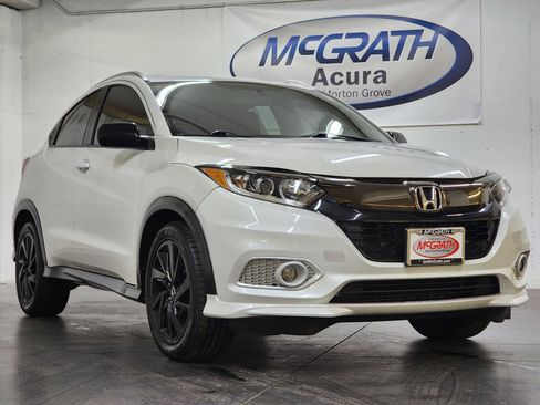 Used 2021 Honda HR-V Sport image 2