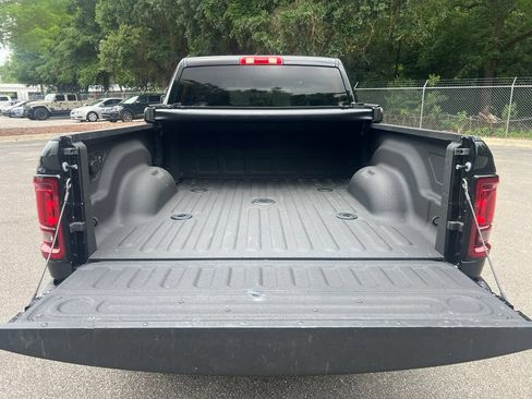 Used 2026 RAM 2500 Tradesman w/ Chrome Appearance Group AWD/4WD image 19