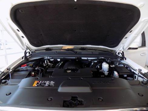 Used 2019 GMC Yukon Denali image 35