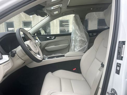 New 2026 Volvo XC60 T8 Ultra w/ Protection Package Premier AWD/4WD image 10