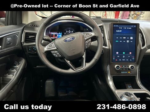 Used 2021 Ford Edge Titanium AWD/4WD image 17