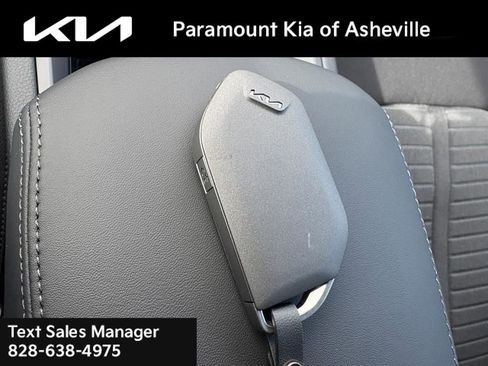 New 2026 Kia K5 LXS image 28