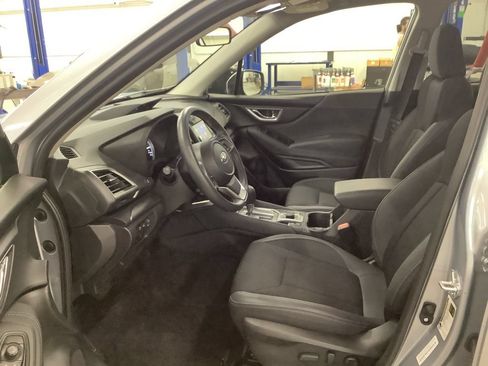 Used 2024 Subaru Forester Premium AWD/4WD image 13