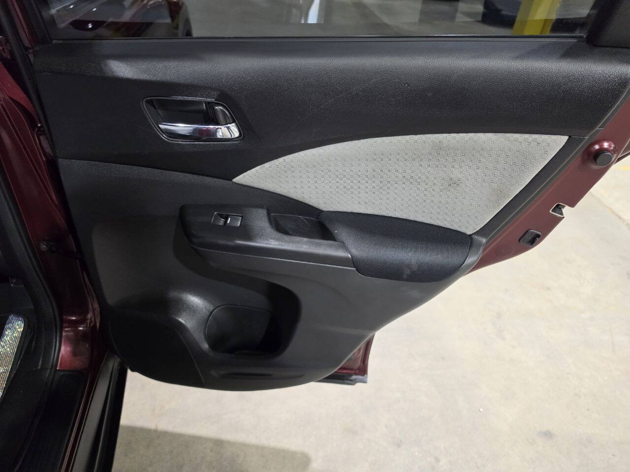Used 2015 Honda CR-V EX image 29