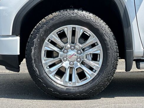 Used 2025 GMC Sierra 1500 Denali w/ Technology Package AWD/4WD image 26