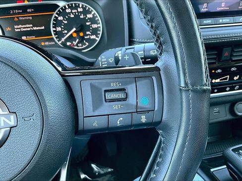 Used 2022 Nissan Rogue SL AWD/4WD image 18