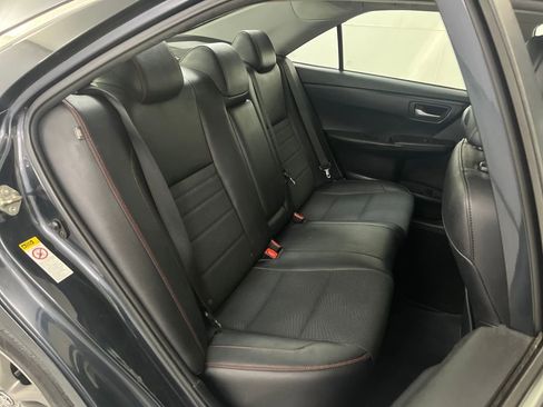 Used 2017 Toyota Camry SE image 20