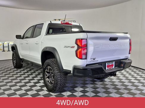 Certified 2025 Chevrolet Colorado ZR2 w/ Technology Package AWD/4WD image 6
