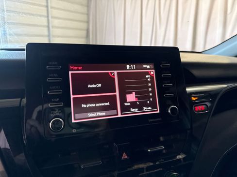Used 2022 Toyota Camry SE FWD image 27