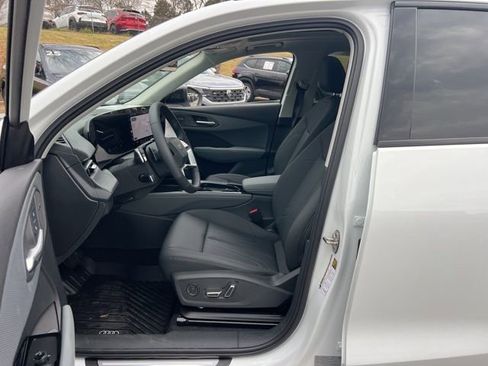 New 2026 Audi Q3 quattro 2.0T AWD/4WD image 24
