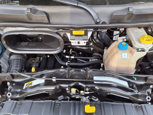 Used 2024 RAM ProMaster 2500 w/ Safety Group image 33