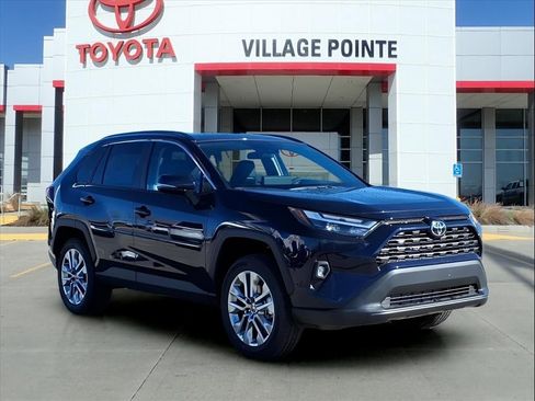New 2025 Toyota RAV4 XLE Premium image 9