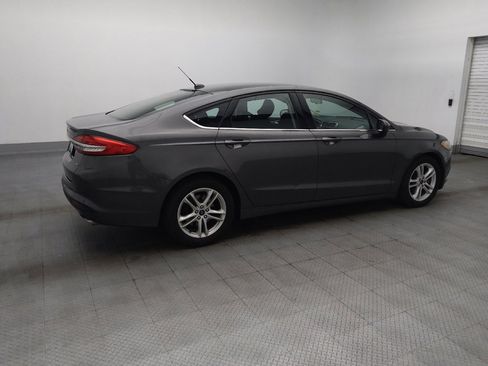 Used 2018 Ford Fusion SE FWD image 10