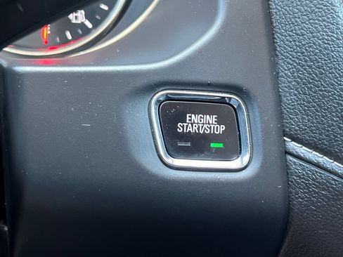 Used 2021 GMC Acadia Denali w/ Denali Ultimate Package AWD/4WD image 26