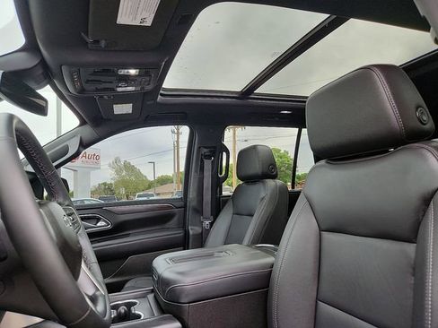 Certified 2024 Chevrolet Tahoe Z71 w/ Luxury Package AWD/4WD image 14