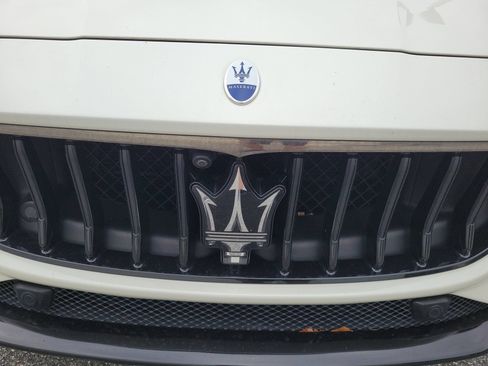 Used 2022 Maserati Ghibli Modena RWD image 8