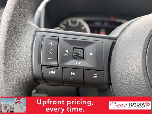 Used 2024 Nissan Rogue SV image 17