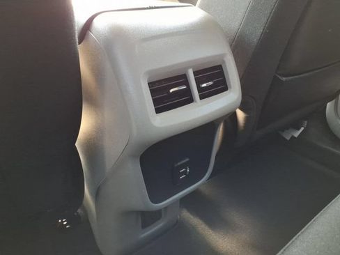 Used 2023 GMC Terrain SLE w/ Driver Convenience Package AWD/4WD image 11
