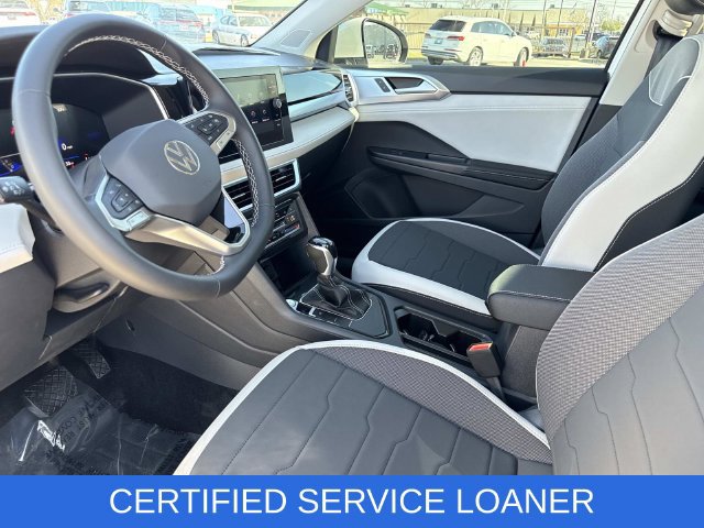 Certified 2026 Volkswagen Taos SE FWD image 11