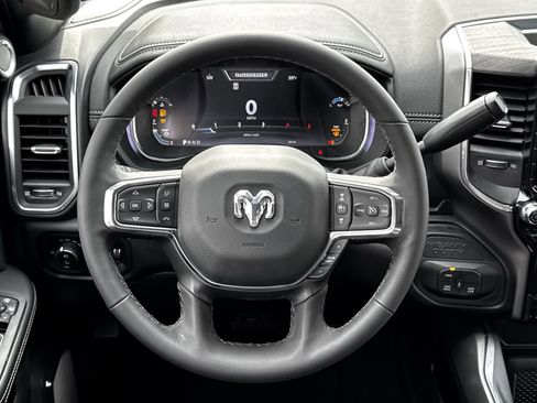 New 2026 RAM 2500 Laramie AWD/4WD image 15