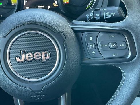 Used 2025 Jeep Wrangler Unlimited Sport S 4xe AWD/4WD image 33