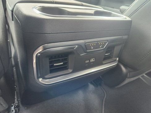 New 2026 GMC Sierra 1500 SLT image 10