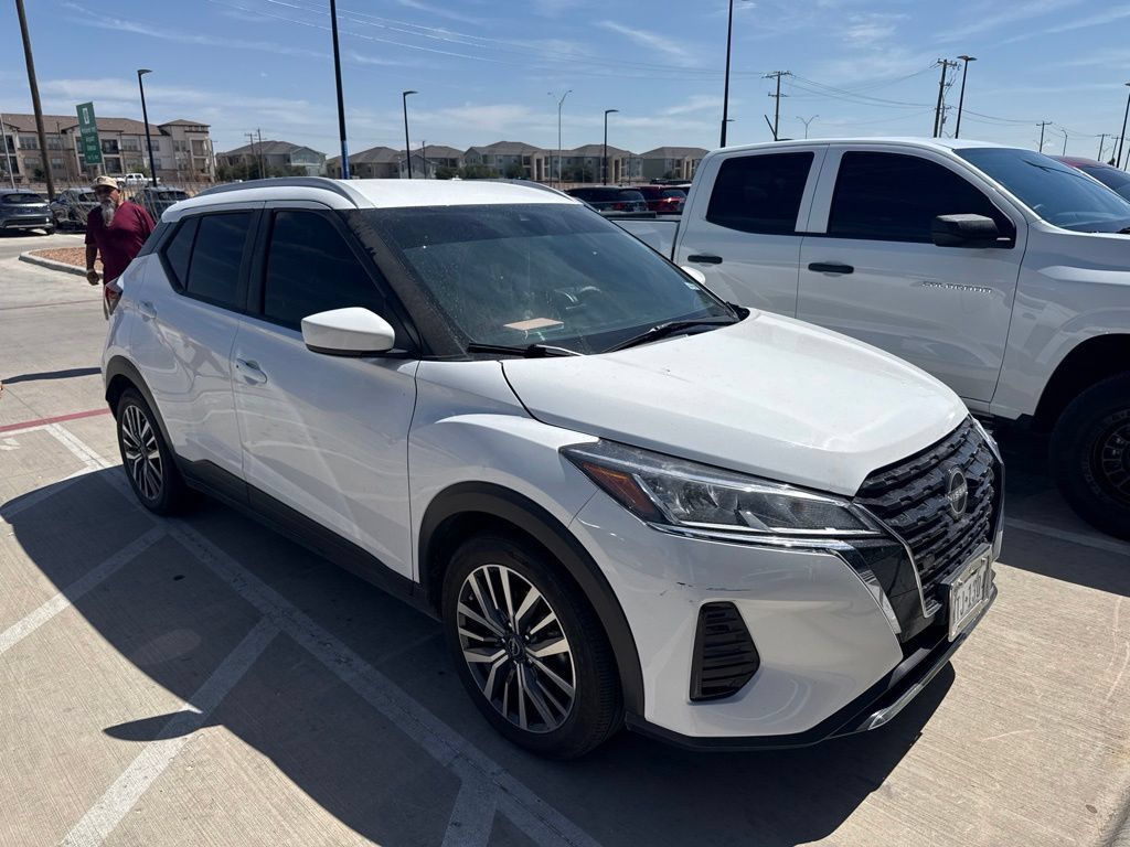 Used 2024 Nissan Kicks SV FWD image 5