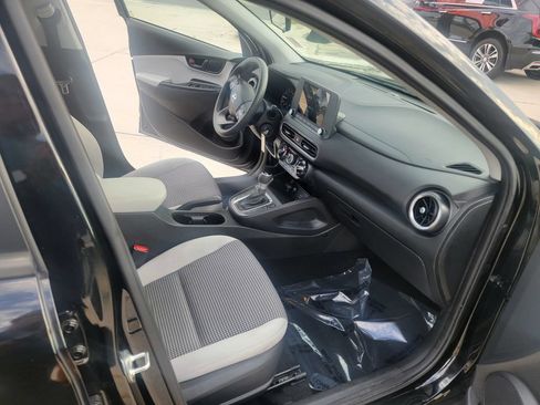 Used 2022 Hyundai Kona SE FWD image 14
