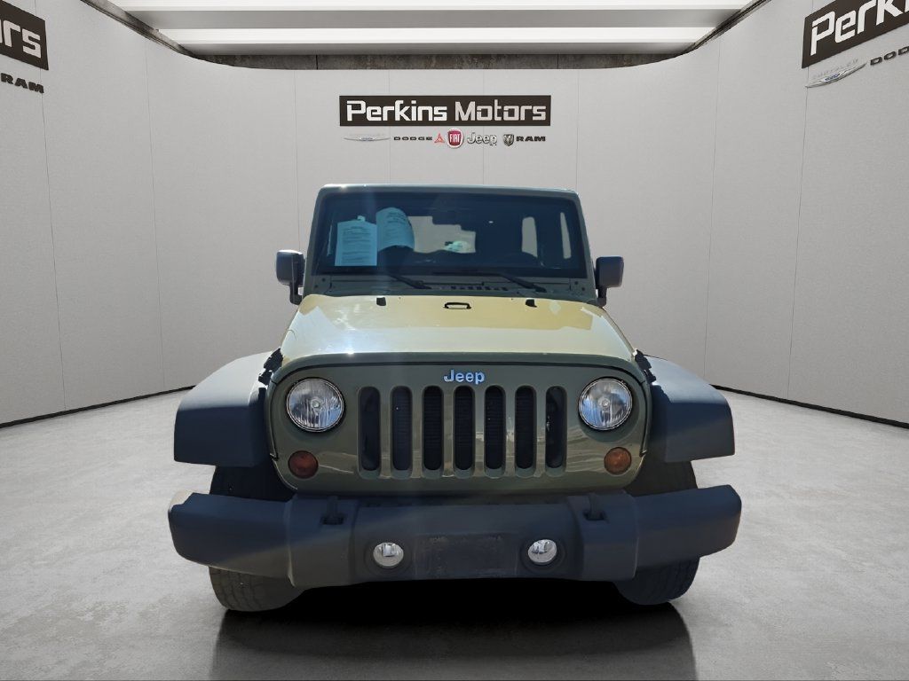Used 2013 Jeep Wrangler Unlimited Sport w/ Connectivity Group AWD/4WD image 9