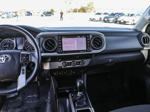 Certified 2020 Toyota Tacoma SR5 image 14