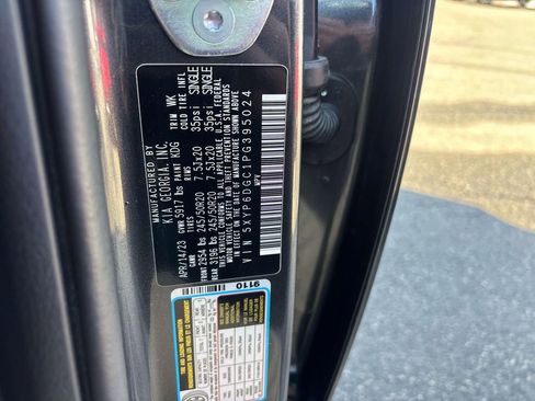 Certified 2023 Kia Telluride S AWD/4WD image 30