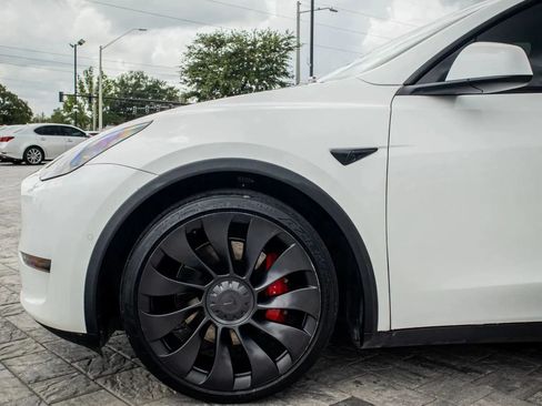 Used 2022 Tesla Model Y Performance AWD/4WD image 5