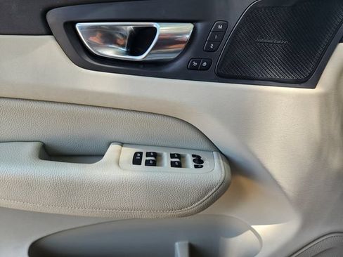 Used 2019 Volvo XC60 T5 Inscription w/ Protection Package Premier AWD/4WD image 24