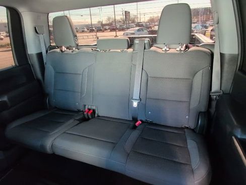 Used 2024 Chevrolet Silverado 2500 Custom w/ Custom Convenience Package image 8