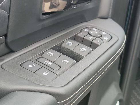 New 2026 RAM 3500 Limited AWD/4WD image 17