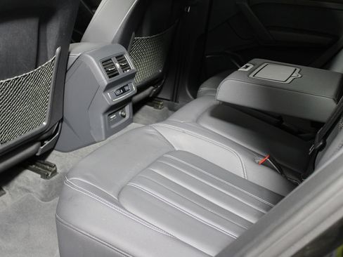 Used 2023 Audi Q5 2.0T Premium w/ Convenience Package AWD/4WD image 33