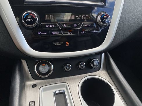 Used 2016 Nissan Murano Platinum w/ Platinum Technology Package FWD image 23
