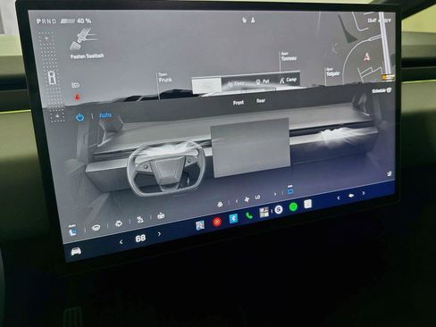 Used 2025 Tesla Cybertruck AWD Crew Cab image 13